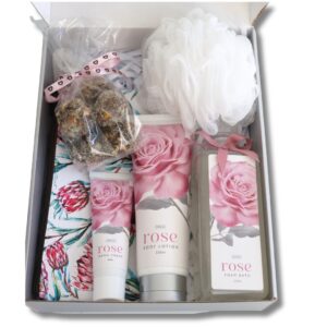 PAMPER GIFT BOX 2